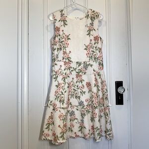 Karl Lagerfeld Sleeveless Floral Print Tent Dress with Scoop Neck - Size 8